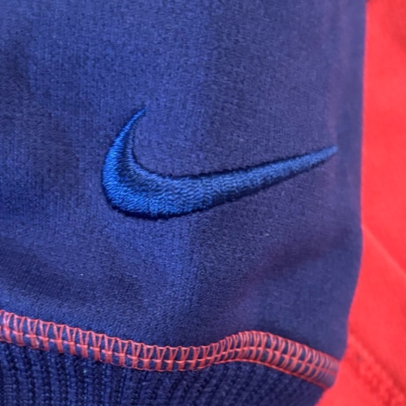 Nike Thermafit women’s hoodie Sz large pullover - Picture 5 of 7